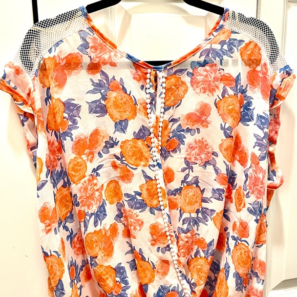 Democracy Multi Color Floral Peek A Boo Blouse - Picture 1 of 2